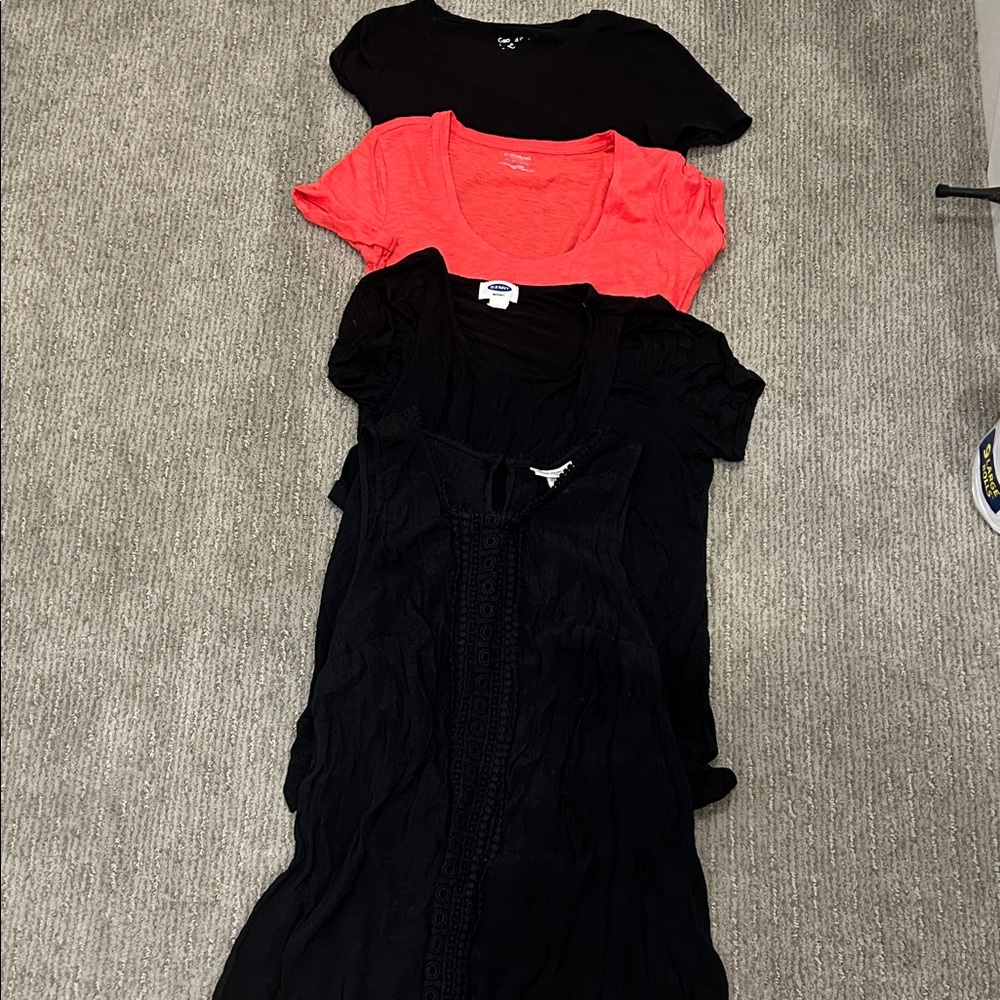 Maternity Lot - 4 Shirts